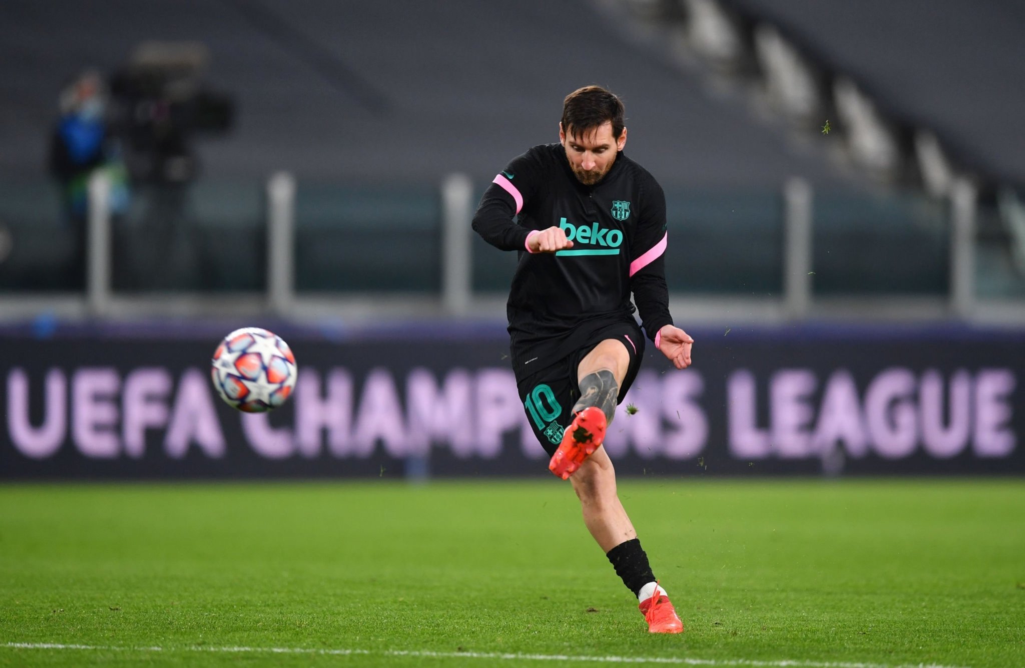 每场比赛都 每场比赛都