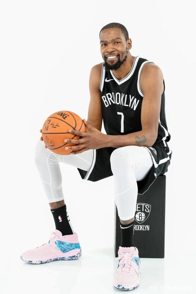 扮演保级奋 扮演保级奋