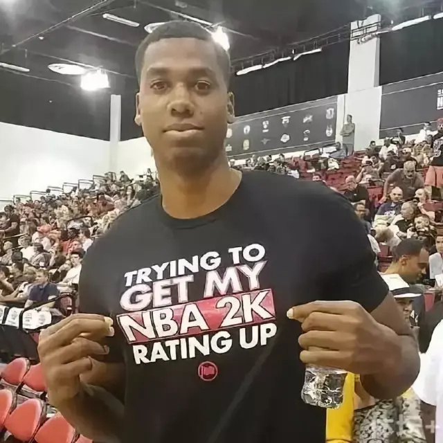 詹姆斯控时 詹姆斯控时